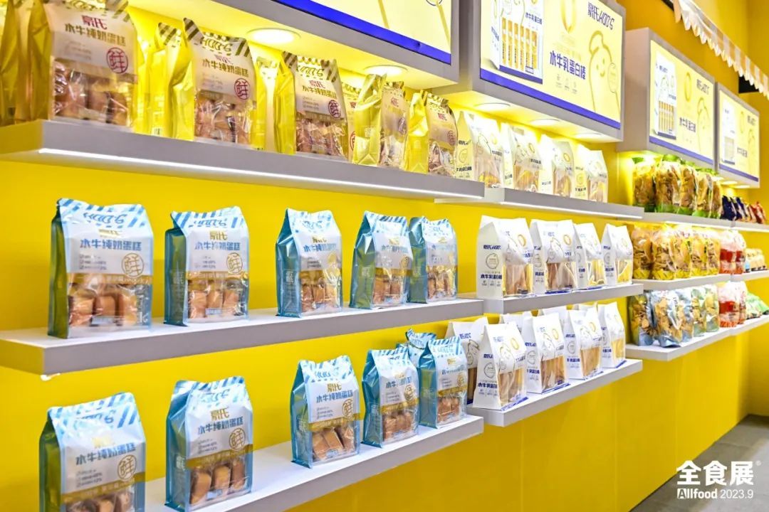 休闲食品行业市场格局分散，细分子行业大有可为